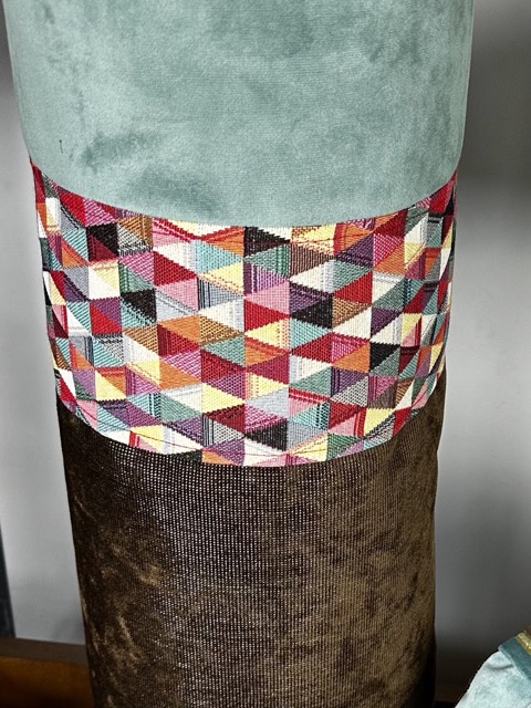 Duży wałek KRYSZTAŁY W ZIEMI