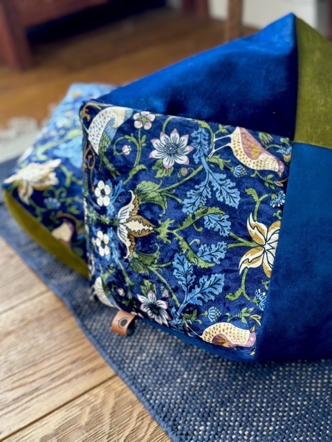 Ojami OGRÓD Z PTAKAMI ZIELEŃ