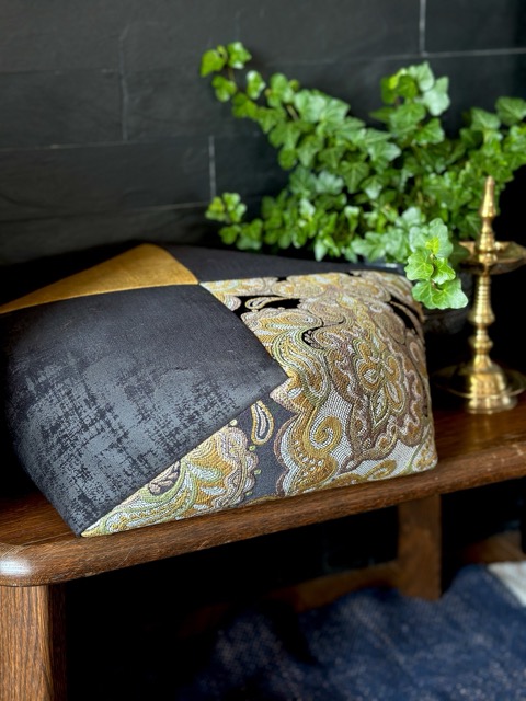 Ojami CZARNY ORNAMENT