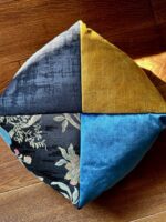 Ojami CHIŃSKA ŚLIWKA w lazurowym błękicie