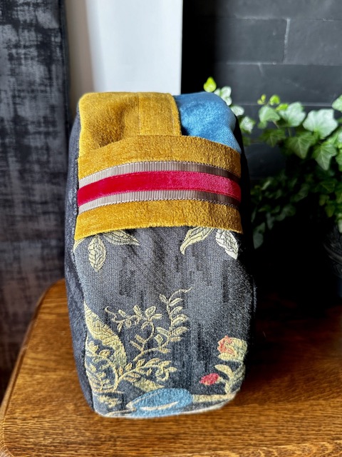 Zafu CHIŃSKA ŚLIWKA w lazurowym błękicie