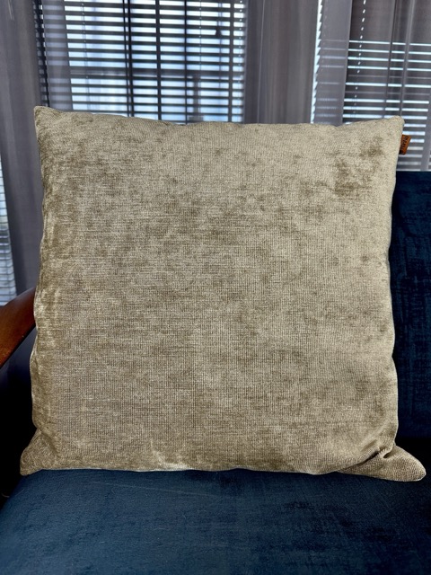 Poduszka  Bonto ze srebrem 50/50 cm