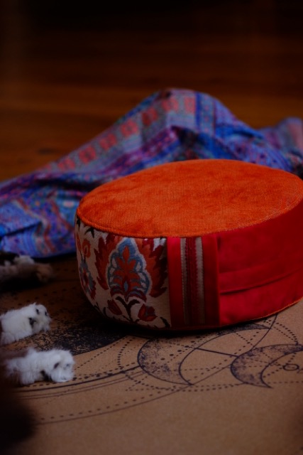 Duży wałek Folky RED /BLUE