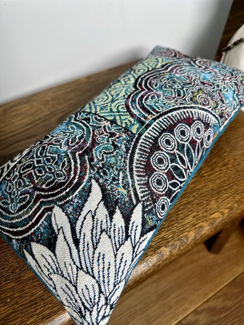 Półjasiek Desigual