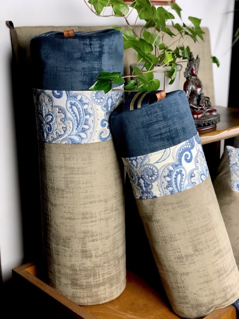 Duży wałek Niebieski ORNAMENT